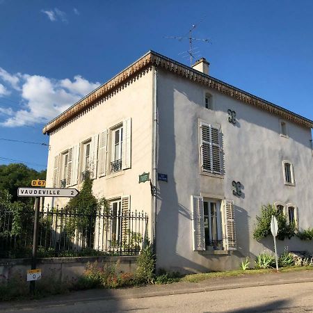 La Fourmi Home Haroue Экстерьер фото